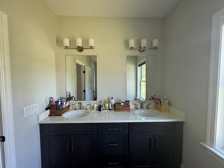 111 Caspian Way — Photo 30