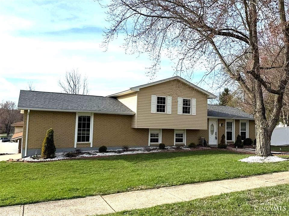 1st image of 1 Pinehurst Ct