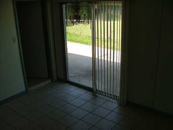 5th image of 4 Pen Haven Dr