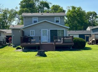 36825 N Lake St, Ingleside, IL 60041