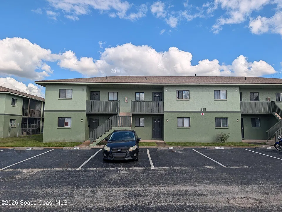 1550 University Ln #102