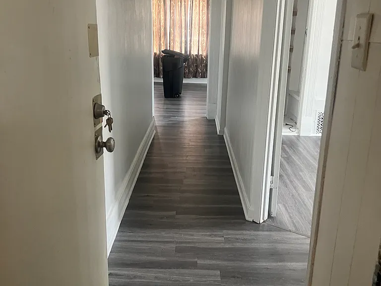 1936 N Farwell Ave #4 — Photo 3