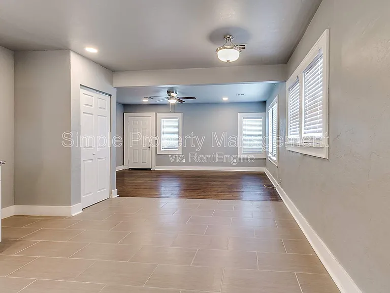 4326 N Blackwelder Ave — Photo 8