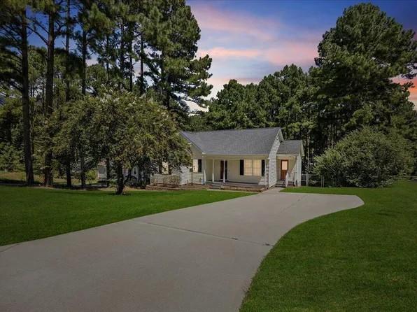 18 Rockwood Ct, Fuquay Varina, NC 27526