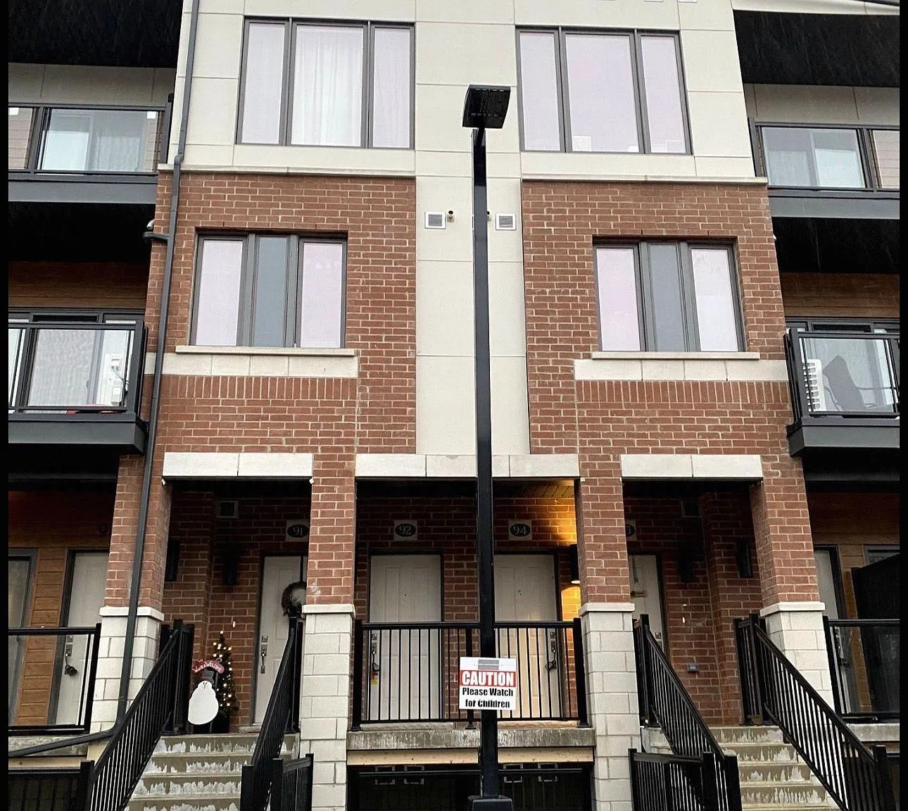 2 bed, $2,300 — Photo 1