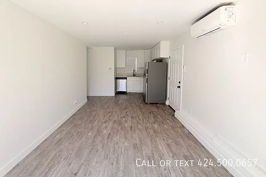 Spacious & Renovated 3BR/1BA in South LA | Private Patio & A/C — Photo 2