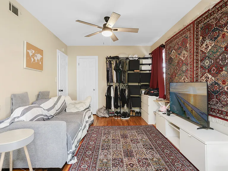 304 S Greengrove Dr — Photo 16