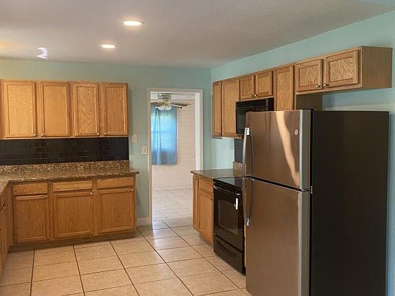 2nd image of 501 Florida Ave