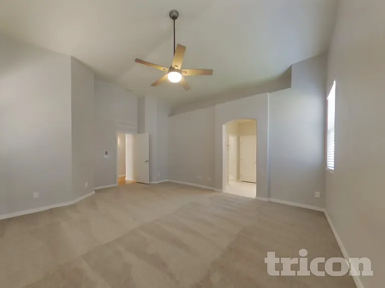 17220 W Lundberg St — Photo 10