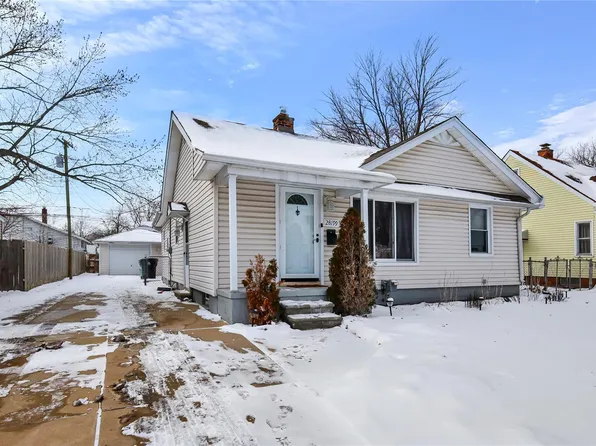 28199 Oneil St, Roseville, MI 48066