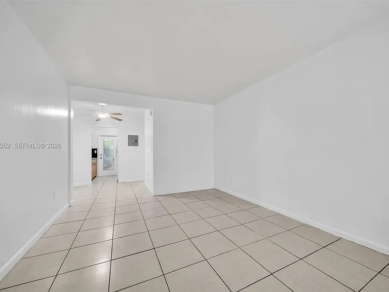 934 Meridian Ave #7 — Photo 3