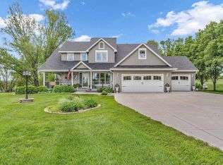 7305 SW 53rd St, Topeka, KS 66610