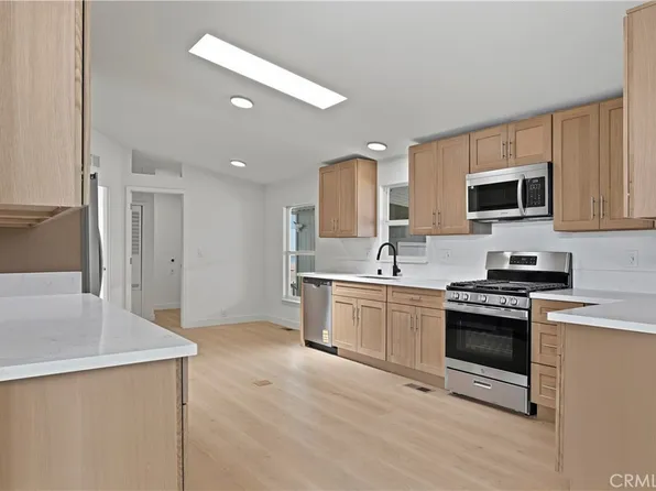 211 S Beach Blvd Spc 52, Anaheim, CA 92804