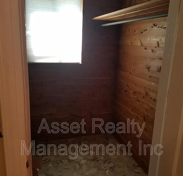 2033 Decatur Hwy — Photo 13
