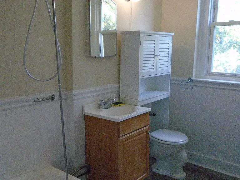 Craigie Cir — Photo 20
