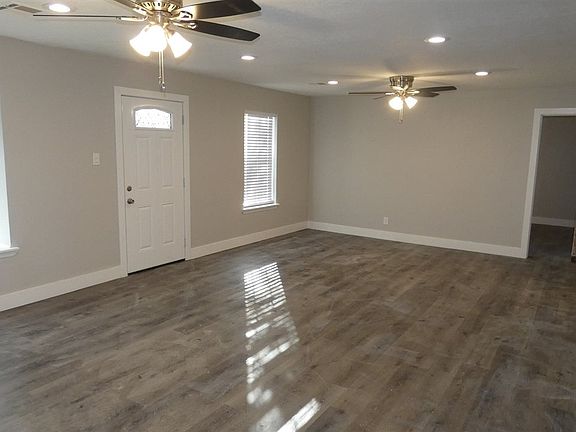 3rd image of 1509 NW Smith Ave