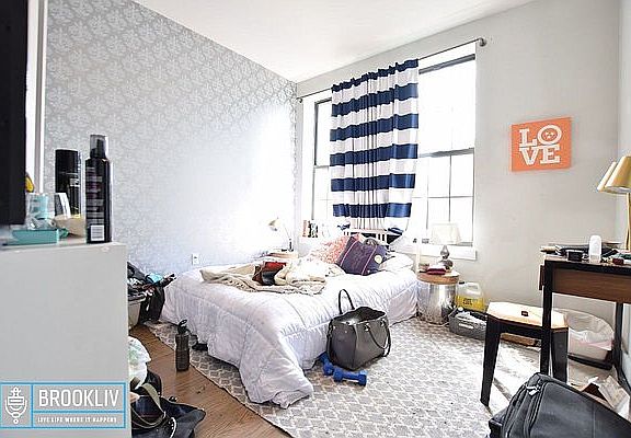 4th image of 642 Wilson Ave APT 2L