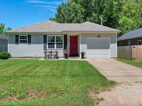 2135 W Wall Street, Springfield, MO 65802