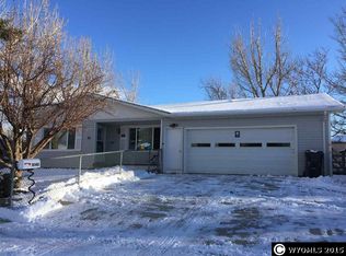 1040 Kansas St, Green River, WY 82935