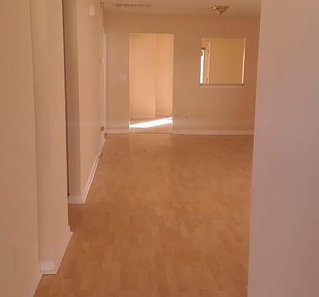 2nd image of 308 Tanner Ct