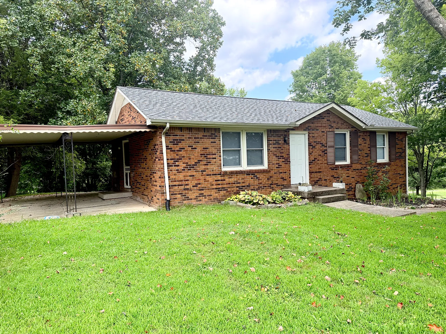 3 bed, 1575 sqft, $1,625 — Photo 2