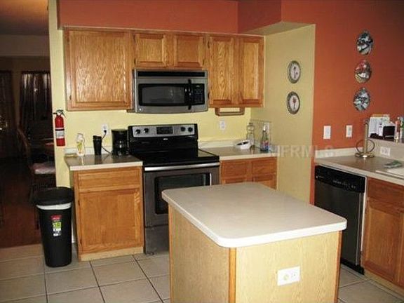 3rd image of 27413 Coral Springs Dr
