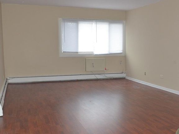 4th image of 810 E Shady Way #G8