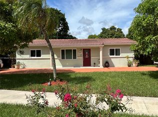 11011 SW 69th Dr, Miami, FL 33173