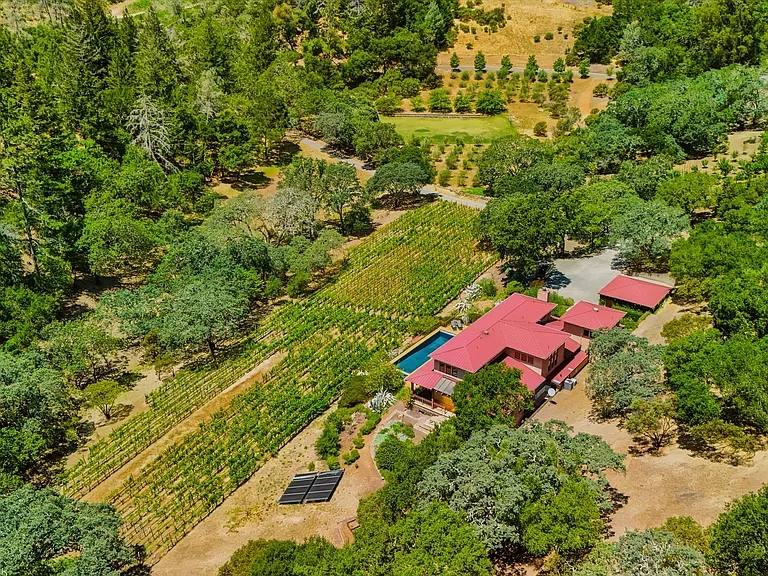 2491 Spring Mountain Rd — Photo 13