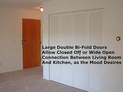 5th image of 229 Collingwood Dr #4