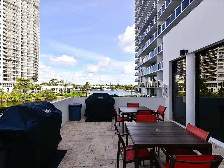 20505 E Country Club Dr #237 — Photo 21