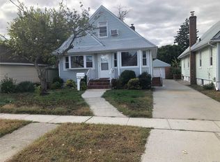 133-68 244th St, Rosedale, NY 11422