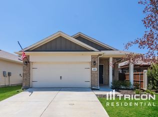 628 Coleman St, Aubrey, TX 76227