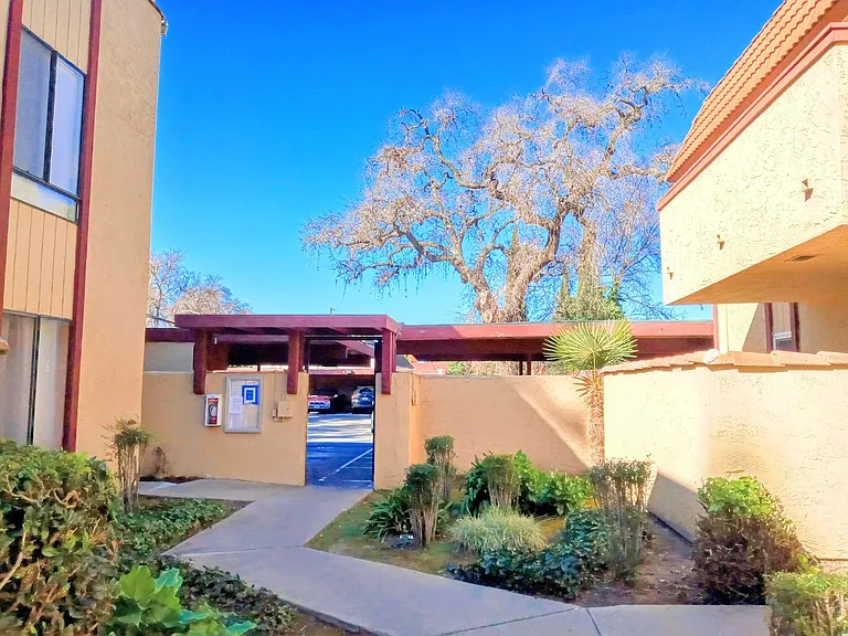 5332 Monterey Rd #25 — Photo 17