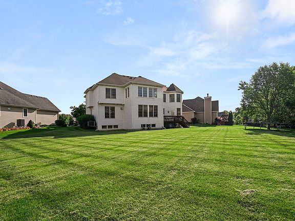 5th image of 853 Deering Ct
