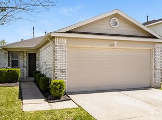 8215 Radial Ct, Rosharon, TX 77583