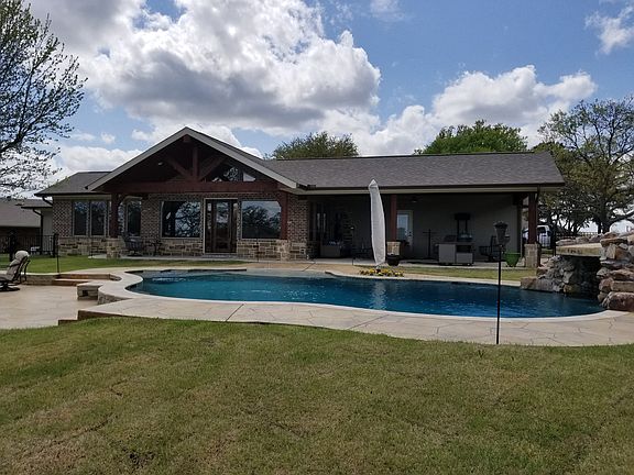 2nd image of 405 Kiowa Dr W