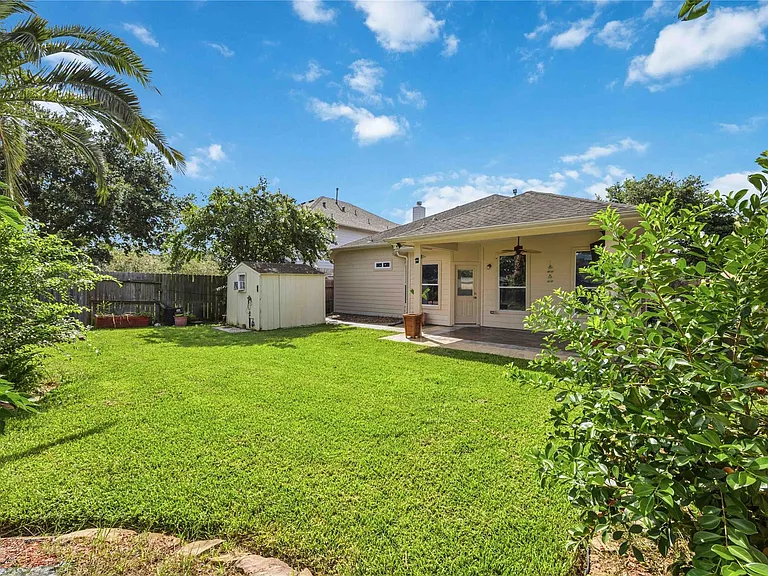 1029 Riverwood Dr — Photo 18
