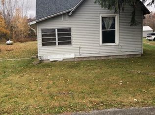 138 E Railroad St, Goldsmith, IN 46045