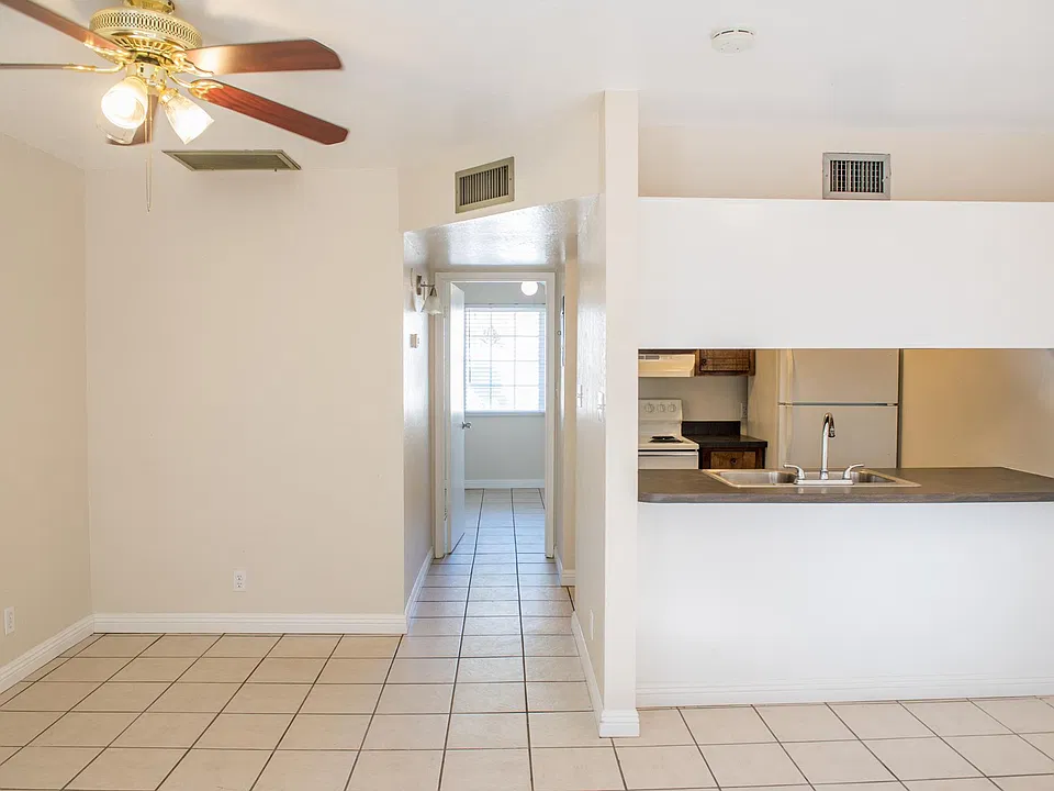 110 S 7th Ave #4
