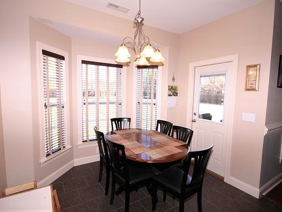 5th image of 312 Waters Cir