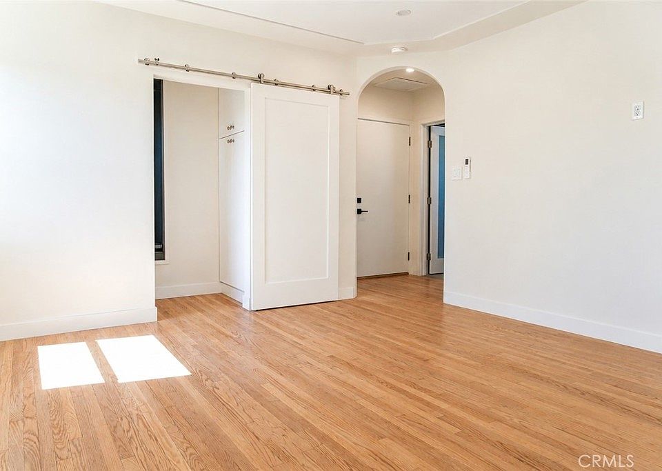 2nd image of 3649 Brunswick Ave