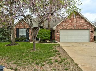 3304 Sand Plum Ln, Edmond, OK 73003