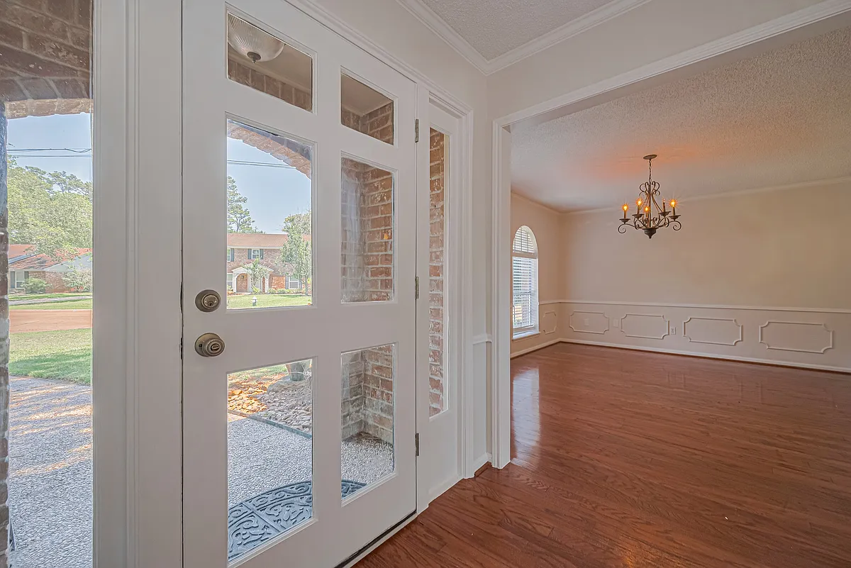 Building Photo - Paradise Valley Dr
