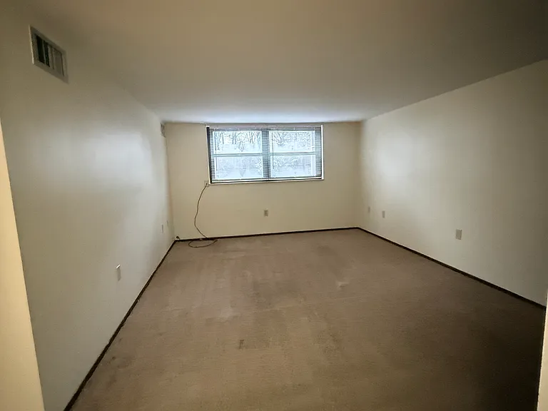 201 Baer Dr #2 — Photo 3