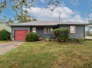 528 Harvey St, Halstead, KS 67056