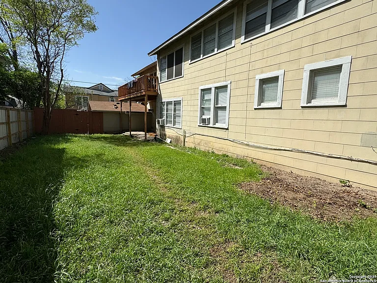 538 W Elsmere Pl — Photo 16