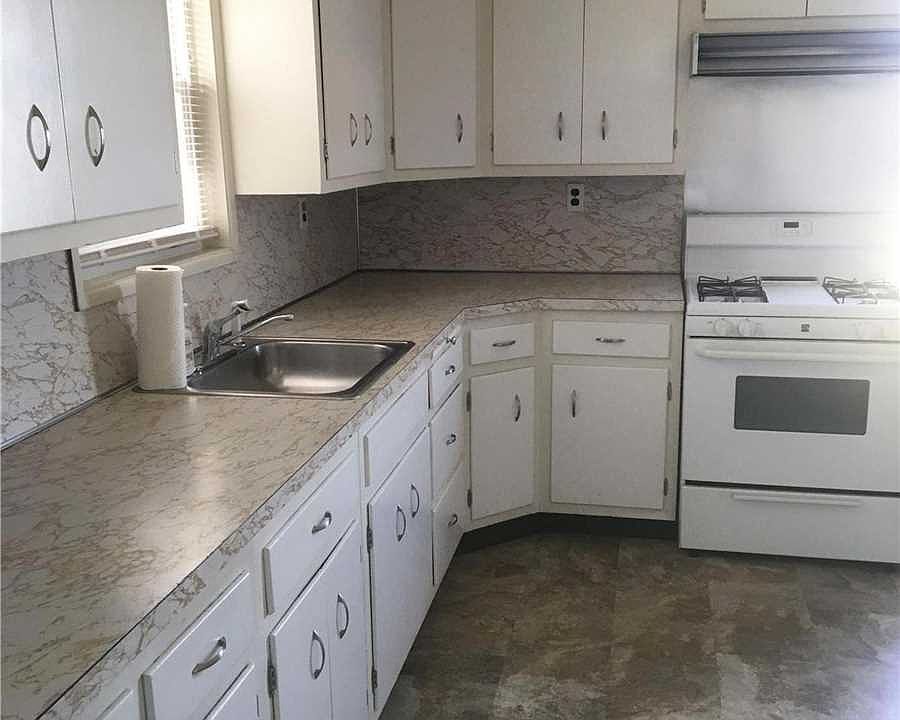 1st image of 9817 158th Ave