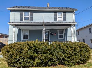 110 Treadwell St, Berryville, VA 22611