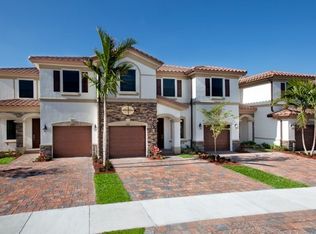 8985 W 33rd Ave, Hialeah, FL 33018